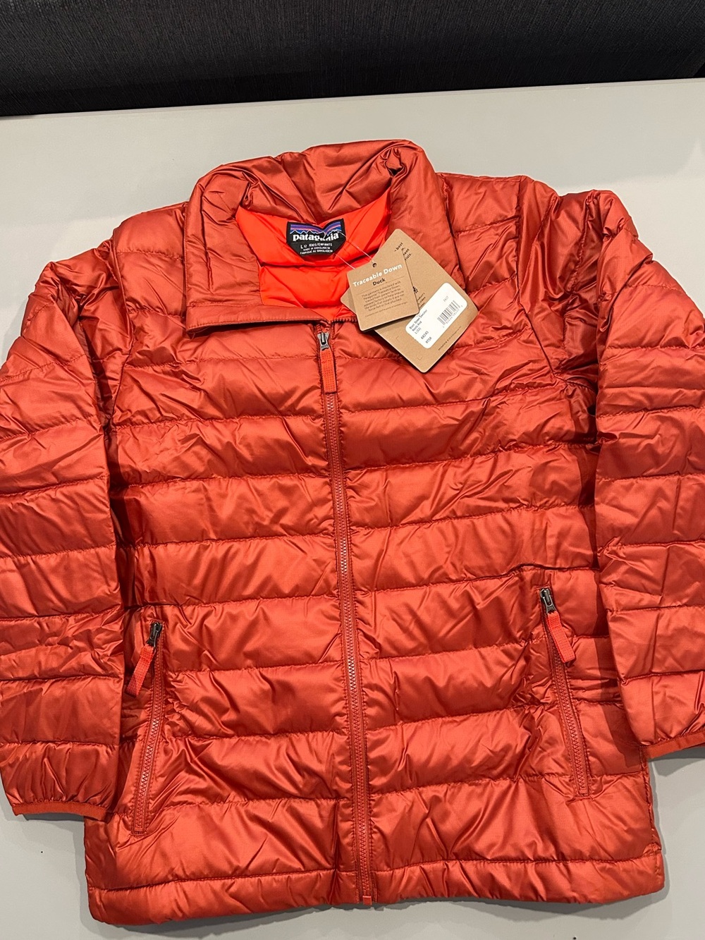 Patagonia boys down sweater jacket Roots red NWT traceable duck down NEW W TAGS